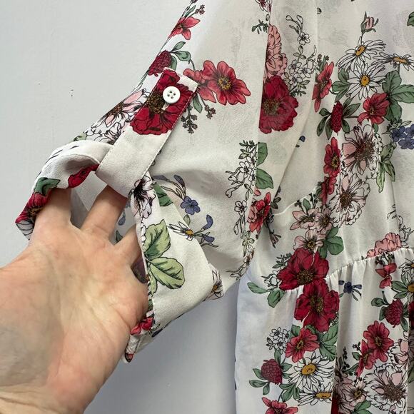 Torrid Floral Short Sleeve Top - Red and White - Picture 3 of 8